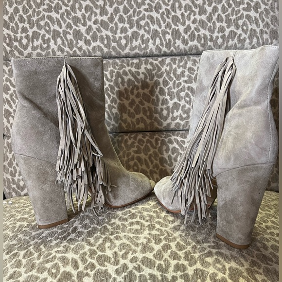 Booties - Picture 4 of 7